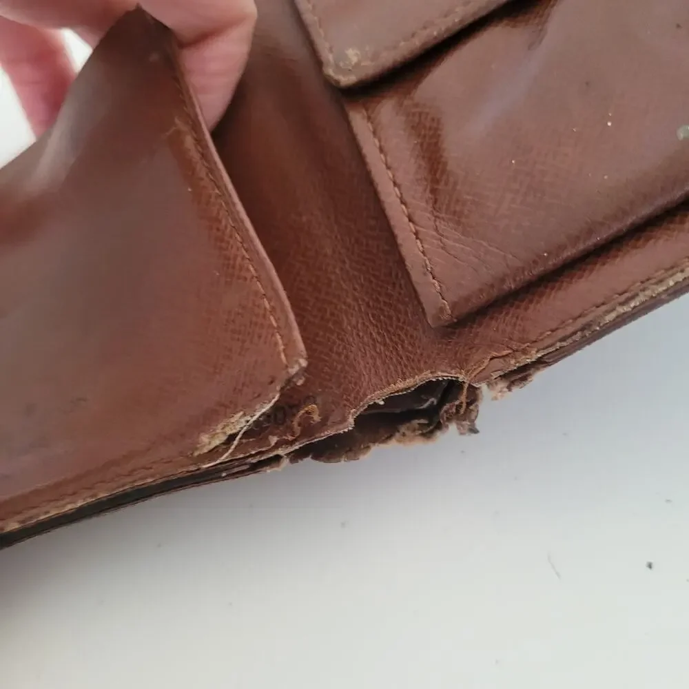 Vintage‎ Louis Vuitton Men's LV Brown Bi-Fold Leather Wallet Monogram Card Bill